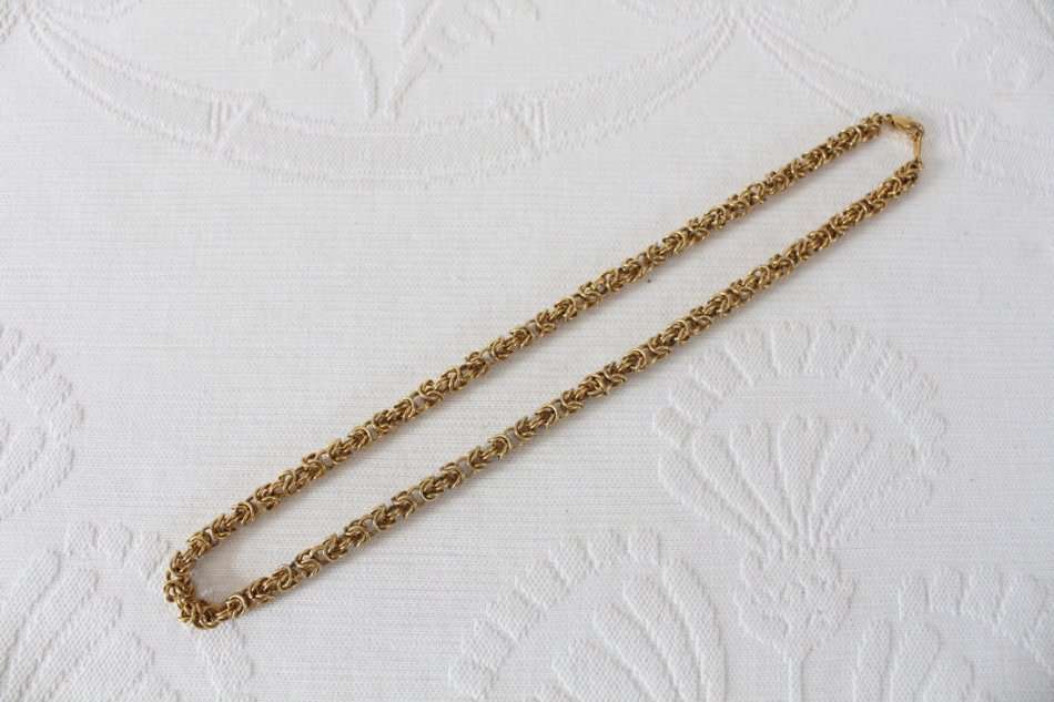 VINTAGE GOLD PLATED WOVEN CHAIN NECKLACE