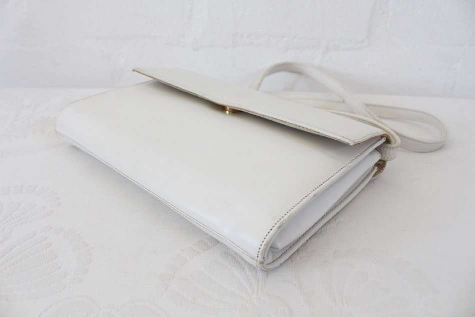 *FLASH SAE - 40% OFF!* VINTAGE OFF WHITE GENUINE LEATHER SHOULDER HANDBAG CLUTCH BAG