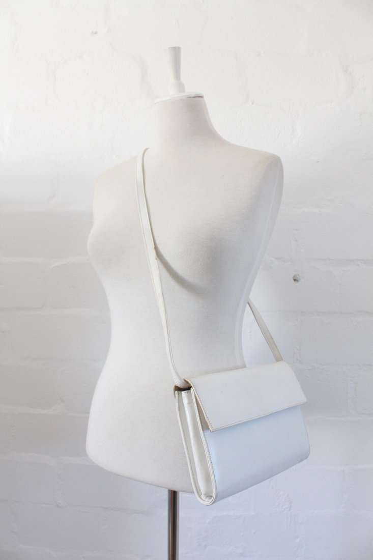 *FLASH SAE - 40% OFF!* VINTAGE OFF WHITE GENUINE LEATHER SHOULDER HANDBAG CLUTCH BAG