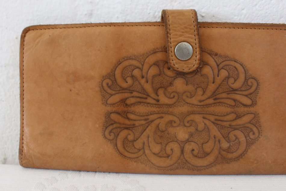 GENUINE LEATHER VINTAGE BROWN TAN TOOLED WALLET PURSE