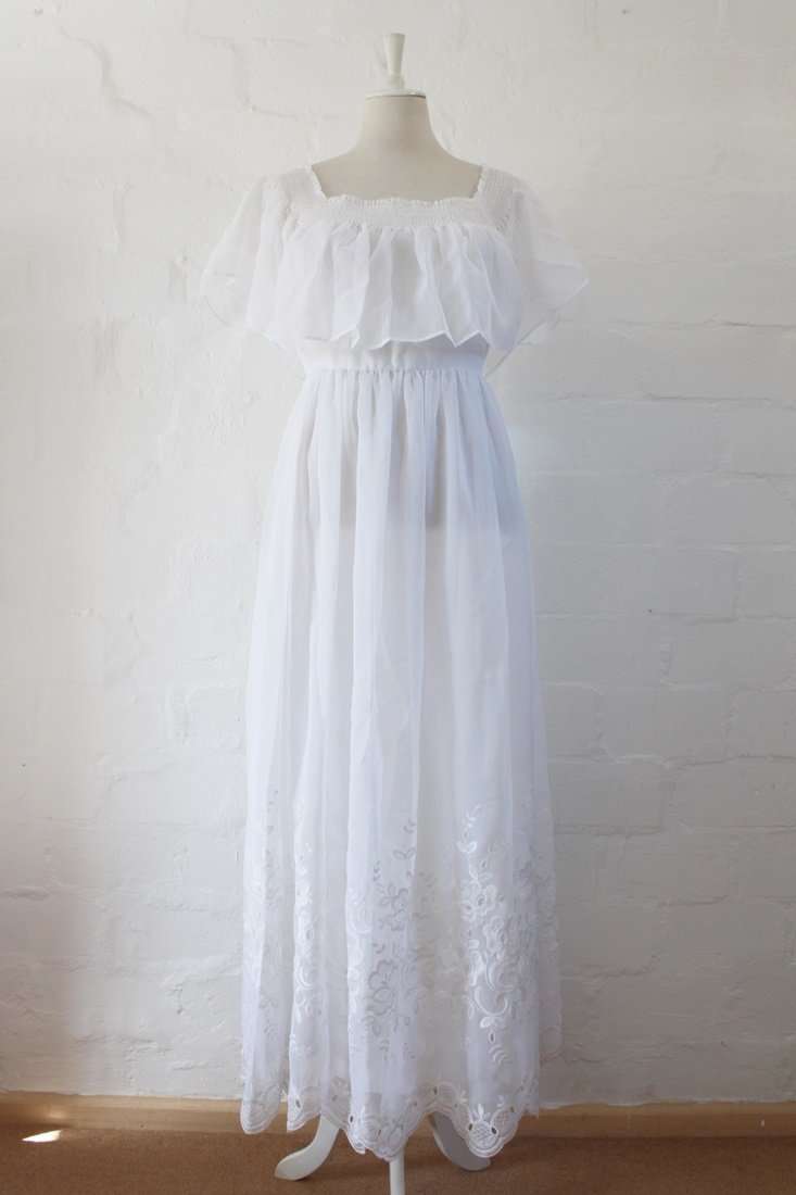 VINTAGE EMBROIDERED FLORAL OFF THE SHOULDER MAXI LONG FORMAL DRESS - SIZE 10