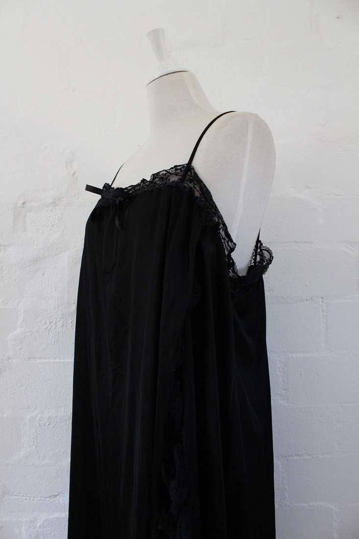 VINTAGE BLACK LACE NIGHTIE NIGHT GOWN DRESS - SIZE XL