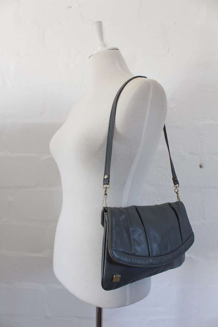 VINTAGE GENUINE LEATHER GREY CLUTCH SHOULDER BAG HANDBAG