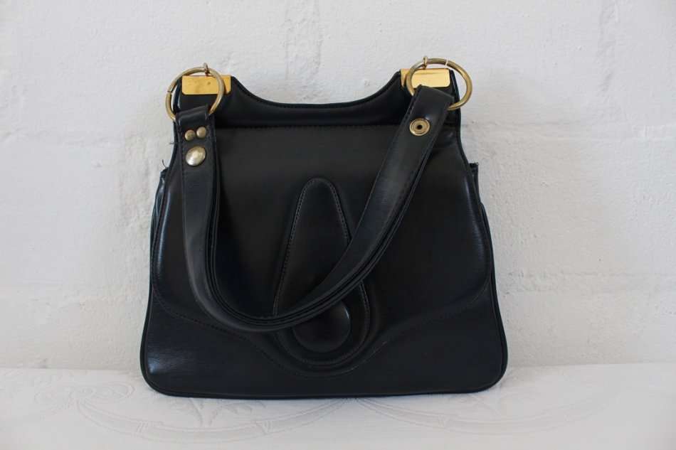 VINTAGE NAVY VINYL FAUX LEATHER HANDBAG BAG PURSE