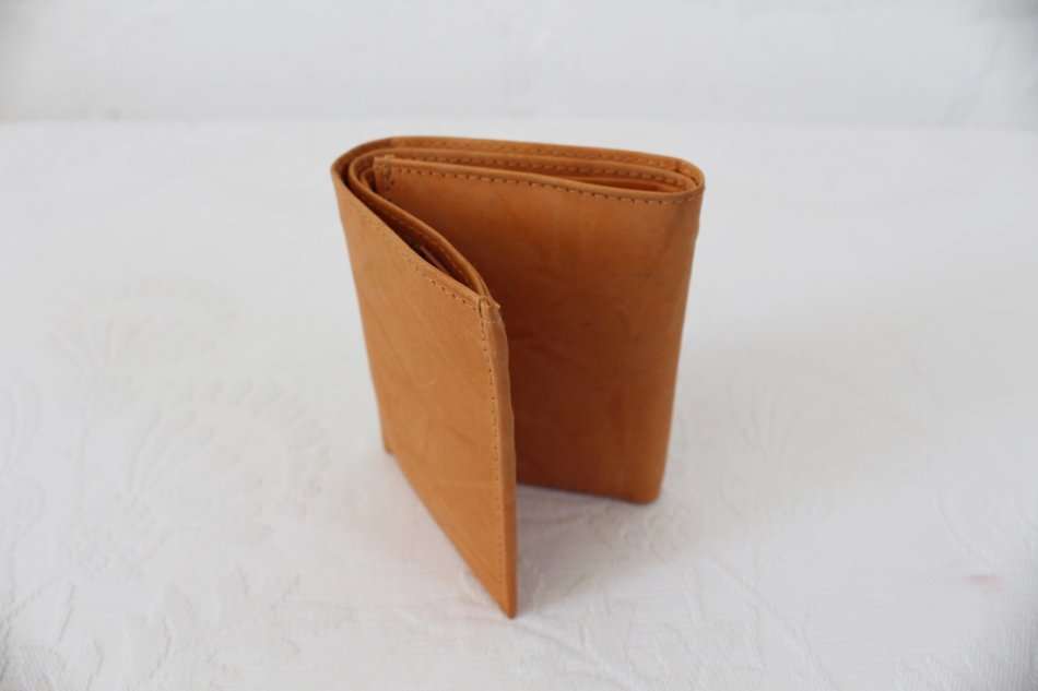 GENUINE LEATHER TAN BROWN HAND MADE TRI-FOLD WALLET PURSE