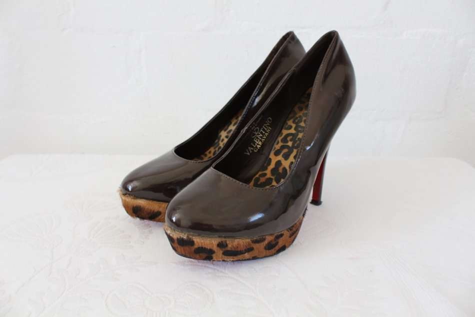 DESIGNER INSPIRED LEOPARD PRINT BROWN STILETTO HIGH HEELS - SIZE 8