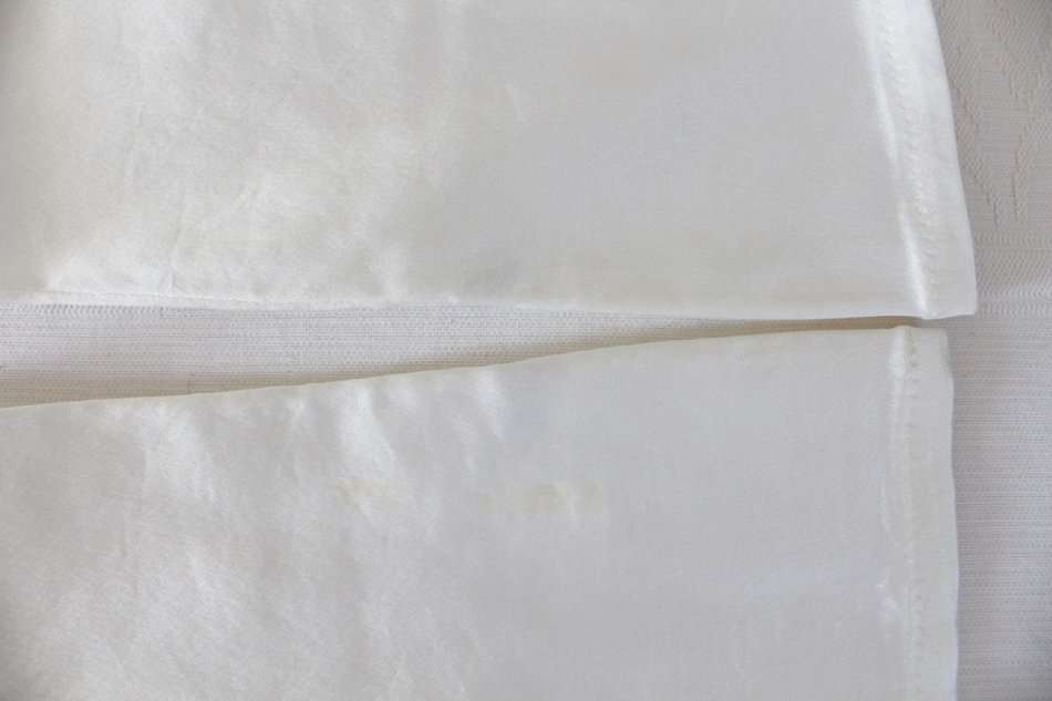 VINTAGE WHITE SATIN LONG OPERA GLOVES