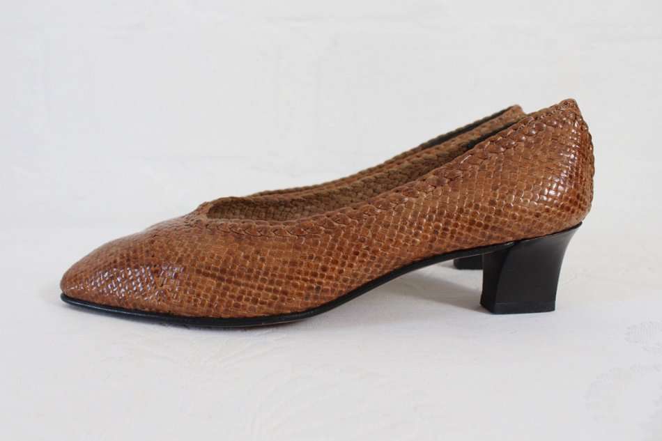 *BALLY* VINTAGE GENUINE LEATHER WOVEN BROWN HEELS SHOES - SIZE 5