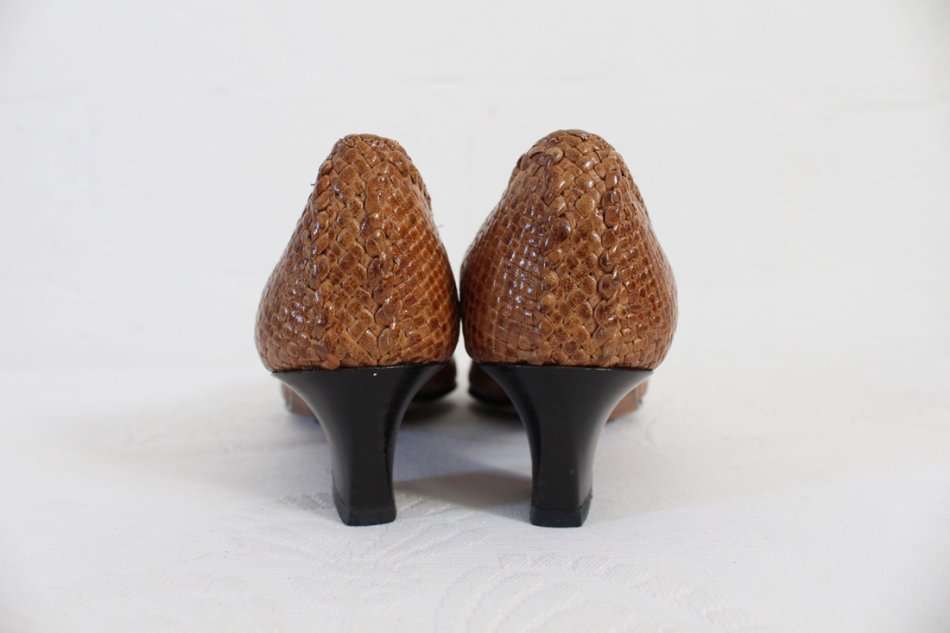 *BALLY* VINTAGE GENUINE LEATHER WOVEN BROWN HEELS SHOES - SIZE 5