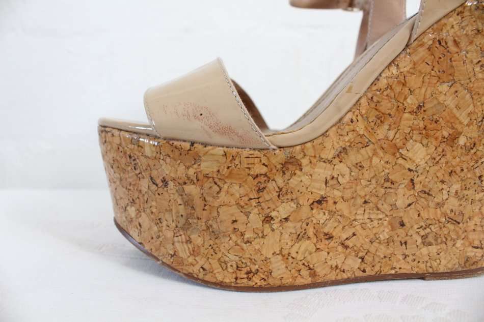 *STEVE MADDEN* DESIGNER NUDE CORK PLATFORM WEDGE SHOES - SIZE 6.5