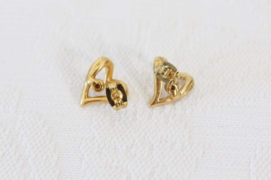 VINTAGE HEART GOLD PLATED RHINESTONE PIERCED EARRINGS