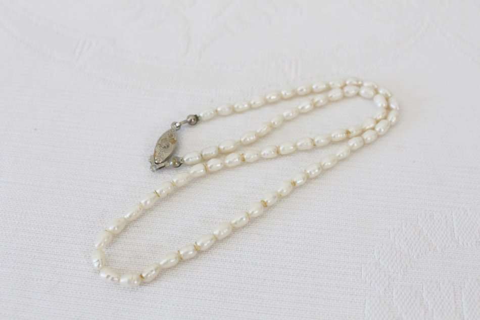 VINTAGE GENUINE FRESHWATER PEARL NECKLACE