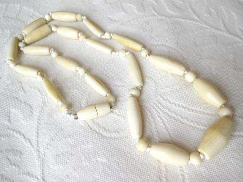 VINTAGE *GENUINE IVORY* RECENTLY RESTRUNG BEADED KNOTTED NECKLACE