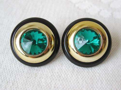 VINTAGE GREEN GOLD BLACK ROUND COSTUME EARRINGS - PIERCED