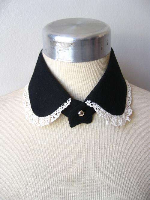 BLACK WHITE LACE HANDMADE DETACHABLE COLLAR NEW