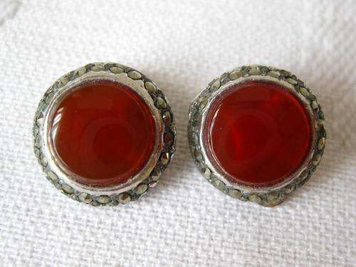 VINTAGE RED STONE MARCASITE SMALL SILVER PLATED CLIP-ON EARRINGS