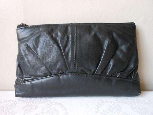 VINTAGE GENUINE LEATHER BLACK CLUTCH PURSE BAG HANDBAG