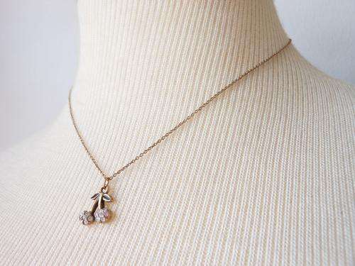 GOLD PLATED DIAMANTE RHINESTONE CHERRY CHAIN PENDANT NECKLACE