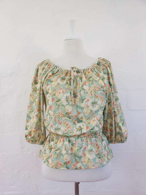 VINTAGE FLORAL PRINT GREEN BROWN GATHERED TIE NECK PEASANT HIPPIE BLOUSE TOP - SIZE 12