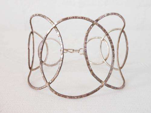 *STERLING SILVER* VINTAGE SIGNED 925 CIRCLES BANGLE BRACELET