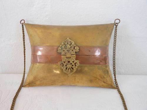 ANTIQUE VINTAGE SOLID BRASS COPPER SMALL CHAIN CLUTCH EVENING BAG