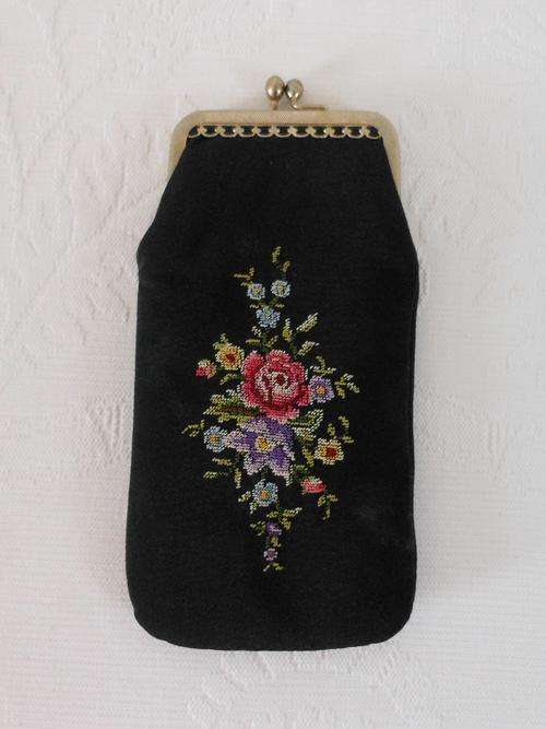 VINTAGE PETIT POINT SILK EMBROIDERED BLACK GLASSES CASE HOLDER