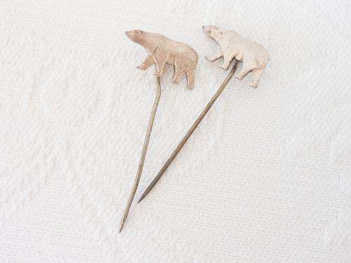 VINTAGE 830 SILVER POLAR BEAR HAT PINS