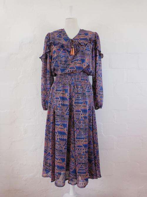 VINTAGE RUFFLE BLUE ORANGE PRINT LONG SLEEVE DRESS - SIZE 12