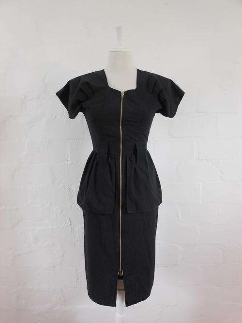 VINTAGE ZIP FRONT PEPLUM BLACK DRESS - SIZE 8