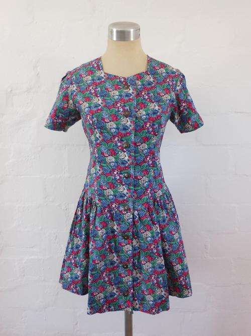 *END SEASON SALE - 50% OFF* VINTAGE FLORAL BLUE PINK BUTTON DOWN MINI SHORT SLEEVE DRESS - SIZE 8