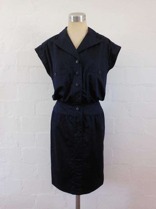 *END SEASON SALE - 33% OFF* *KARL LAGERFELD* DESIGNER VINTAGE NAVY BLUE BUTTON DOWN DRESS - SIZE 8