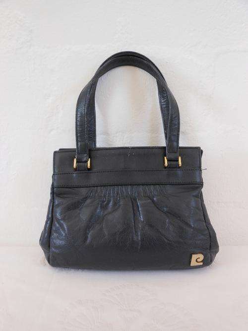*PIERRE CARDIN PARIS* GENUINE LEATHER VINTAGE NAVY BLUE SMALL HANDBAG BAG