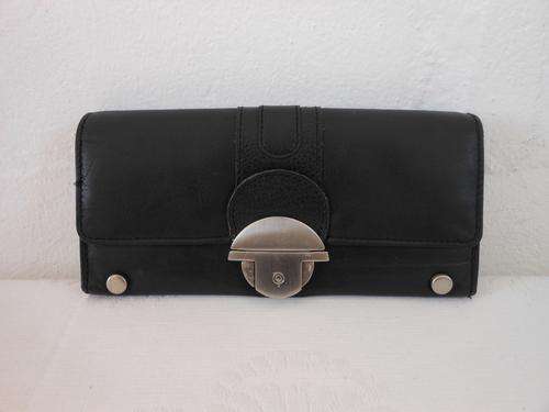 WOOLWORTHS GENUINE LEATHER BLACK LADIES WALLET PURSE