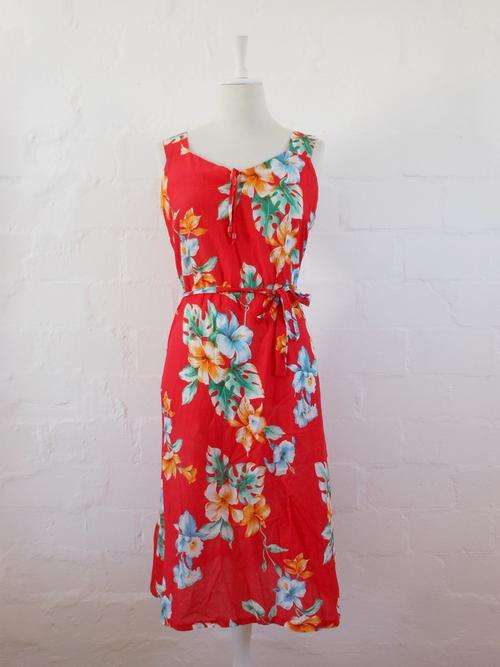 *MID-YEAR SALE - 25% OFF!* VINTAGE TROPICAL FLORAL PRINT RED TIE WAIST DAY DRESS - SIZE 14