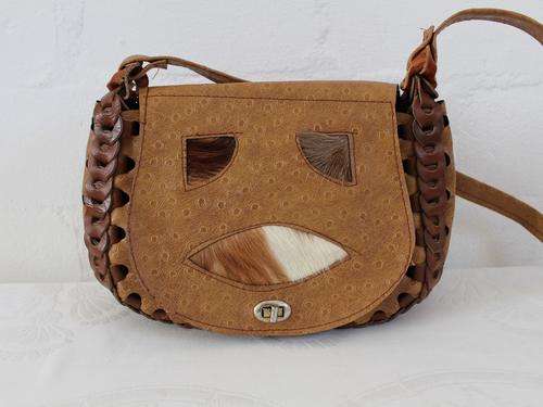 VINTAGE SPRINGBOK SKIN FAUX LEATHER OSTRICH EMBOSSED HANDBAG BAG