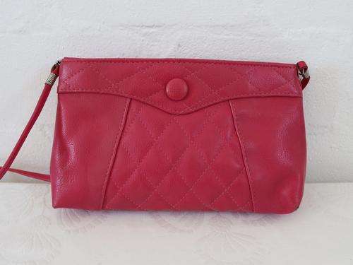 VINTAGE HOT PINK QUILTED SLING HANDBAG BAG