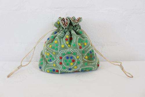 VINTAGE REVERSIBLE BEADED GREEN BROWN DRAWSTRING POUCH BAG