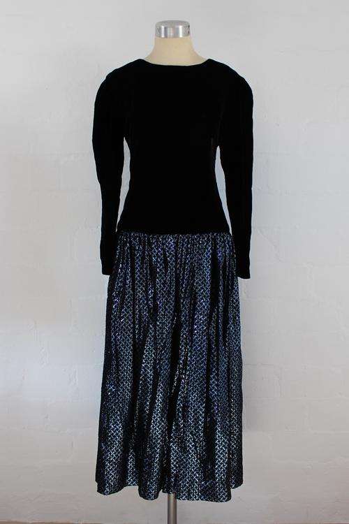 VINTAGE VELVET BLACK BLUE LONG SLEEVE WINTER DRESS - SIZE 8