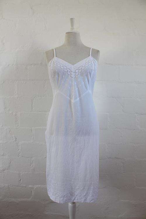 VINTAGE COTTON ANGLAISE WHITE NIGHTIE SLIP LINGERIE - SIZE 14