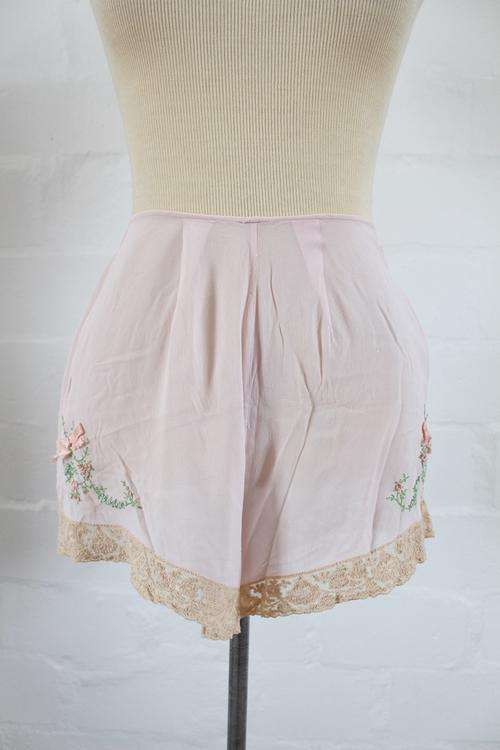 VINTAGE SILK EMBROIDERED LACE PINK PANTIES LINGERIE - SIZE SMALL