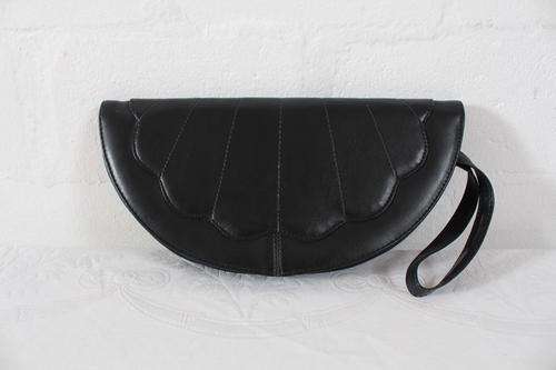VINTAGE BLACK VINYL HALF MOON CLUTCH BAG PURSE