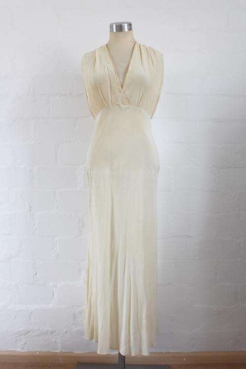 100% SILK VINTAGE CREAM BIAS CUT SLIP DRESS - SIZE 10