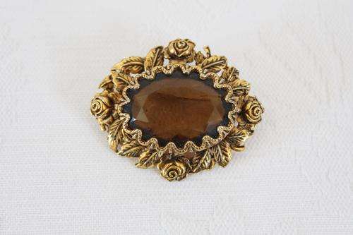 VINTAGE BROWN GLASS GOLD PLATED FLOWER BROOCH PIN