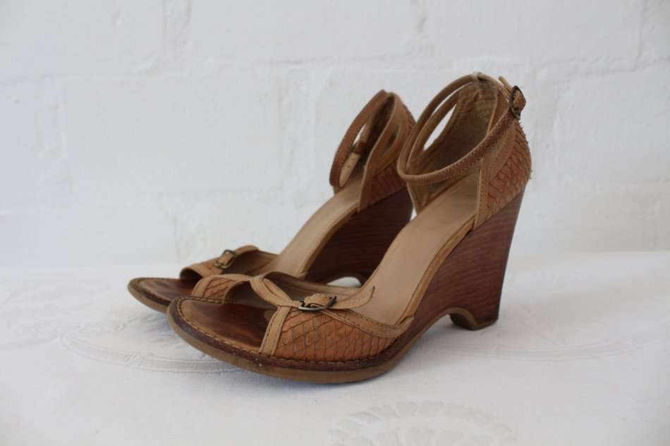 VINTAGE GENUINE LEATHER SNAKE SKIN BROWN TAN WEDGE SHOES - SIZE 5
