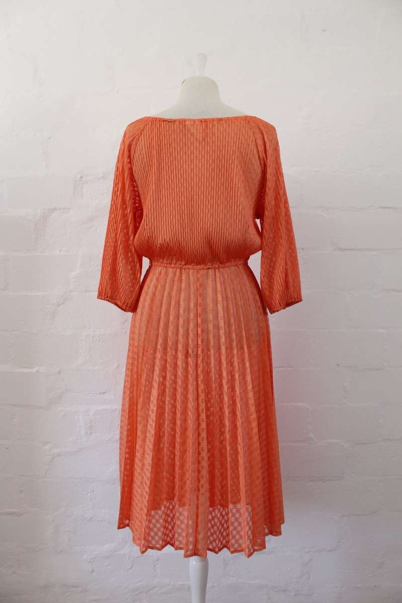 VINTAGE ORANGE PLEATED DRESS - SIZE 14