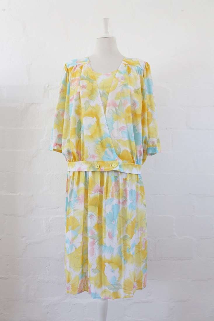 VINTAGE TWO PIECE YELLOW WHITE PRINTED PLEATED DRESS TOP SET - SIZE 18
