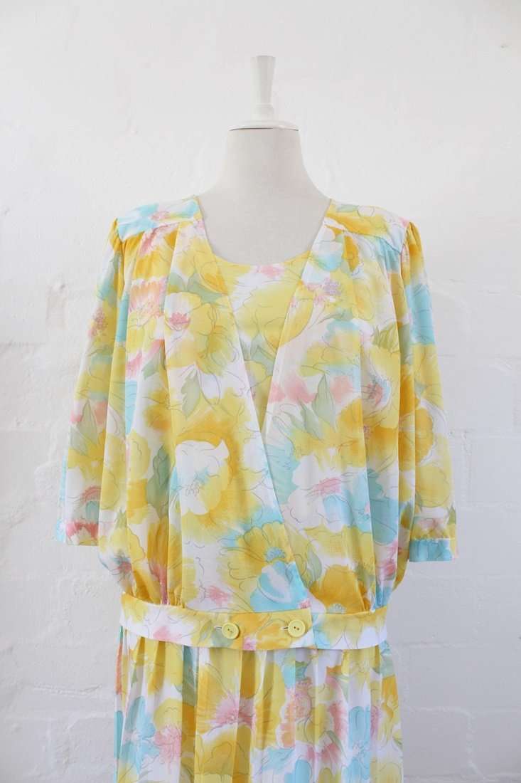VINTAGE TWO PIECE YELLOW WHITE PRINTED PLEATED DRESS TOP SET - SIZE 18