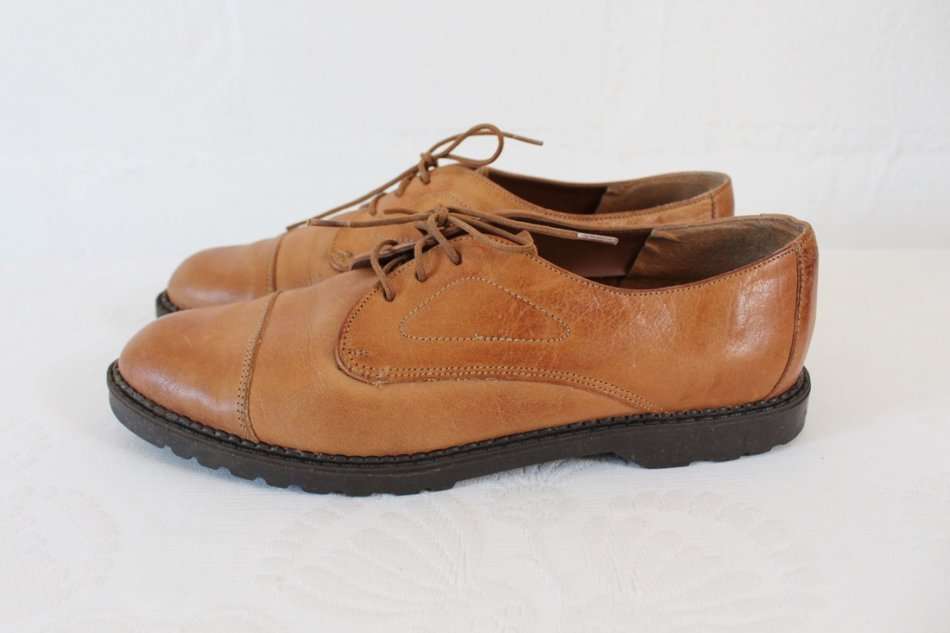VINTAGE GENUINE LEATHER BROWN TAN OXFORD SHOES - SIZE 5