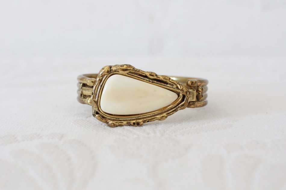 VINTAGE BRASS GENUINE BONE TRIBAL STYLE CUFF BRACELET BANGLE