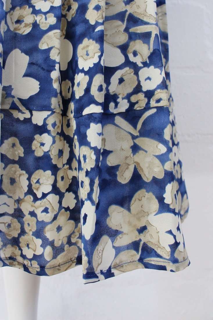 VINTAGE FLORAL PRINT BLUE CREAM PLEATED LONG SLEEVE DAY DRESS - SIZE 16